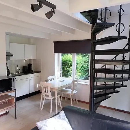 Bie De Grens Holiday home *